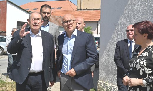 Pastor i Vučević obišli radove na MKC „Petefi Šandor“ i Studentski dom Evropa