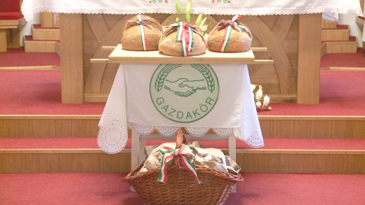 Zentán is megszentelték a Kárpát-medence kenyerét