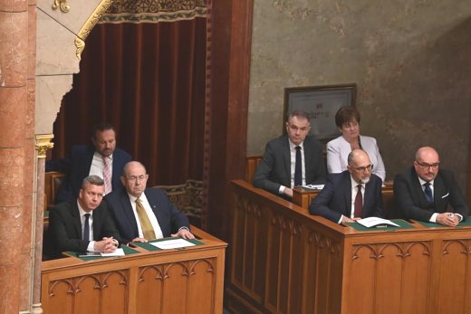 Pásztor István is részt vett a magyar Országgyűlés alakuló ülésén 