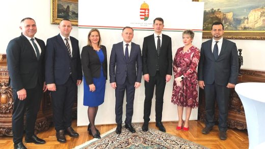 Magyarország belgrádi nagykövete fogadta a VMSZ képviselőcsoportját 