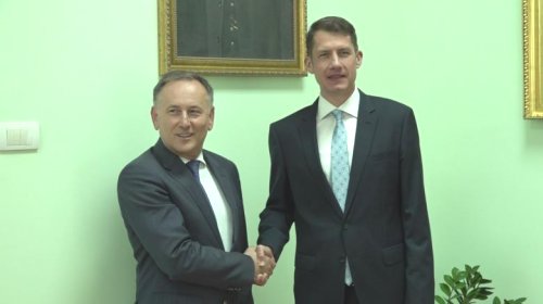 Dr Balint Pastor razgovarao sa ambasadorom Mađarske 